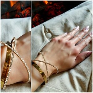 💎 IRIE MI Gold Crystal Statement Bracelet 💎